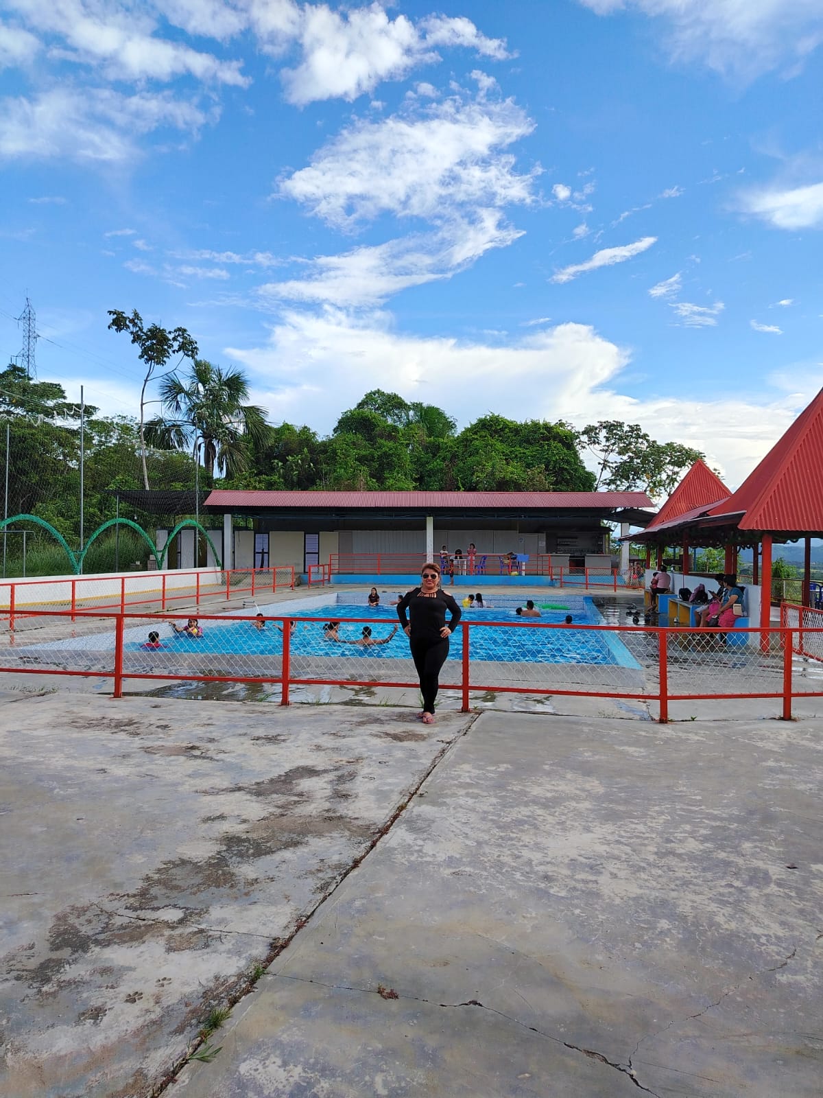 Vista piscina Mirador Aucayacu